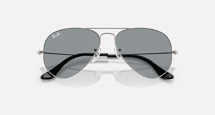 Ray-Ban AVIATOR CLASSIC SUMMER CAPSULE Gunmetal with Grey Solid Color lenses - Closed Front