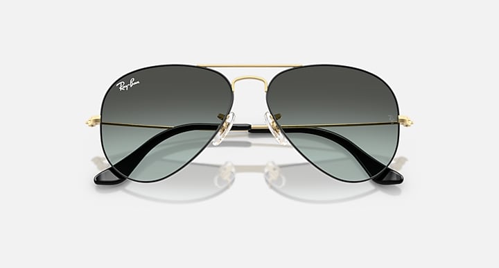Ray-Ban AVIATOR LARGE METAL Black On Arista; Arista with Blue Vintage Gradient Black Gradient lenses - Closed Front