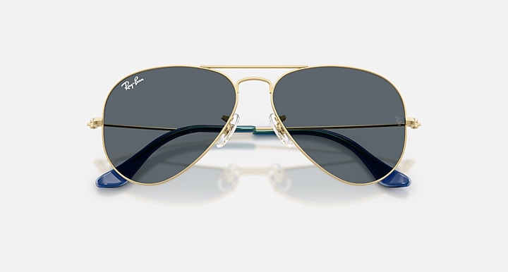 Ray-Ban AVIATOR LARGE METAL Arista Gold with Blue Solid Color lenses - Closed Front