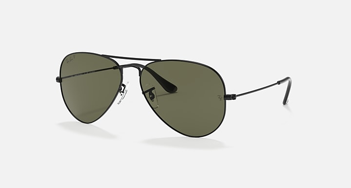 Ray-Ban AVIATOR CLASSIC Black with G-15 Green Polarized Solid Color lenses - Quarter