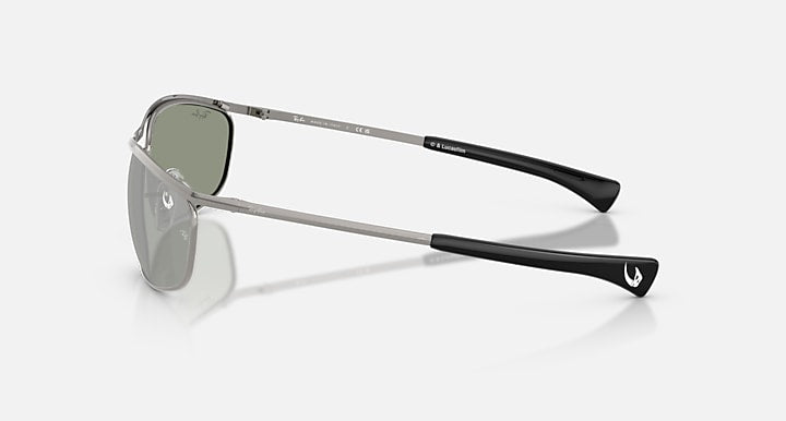 Ray-Ban RAY-BAN STAR WARS™ – THE MANDALORIAN OLYMPIAN DELUXE Gunmetal with Green Mirror Silver Solid Color - Mirror lenses - Lateral