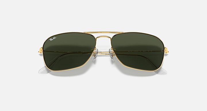 Ray-Ban CARAVAN Arista Gold with G-15 Green Solid Color lenses - Closed Front