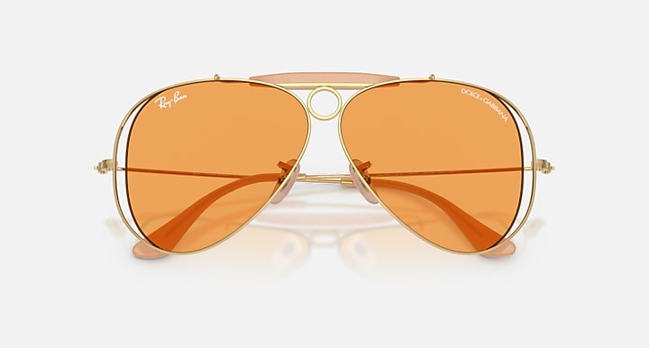 Ray-Ban THE SHOOTER BY DOLCE&GABBANA Arista Gold with Orange Solid Color lenses - Closed Front