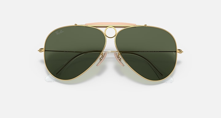 Ray-Ban SHOOTER Arista Gold with G-15 Green Solid Color lenses - Closed Front
