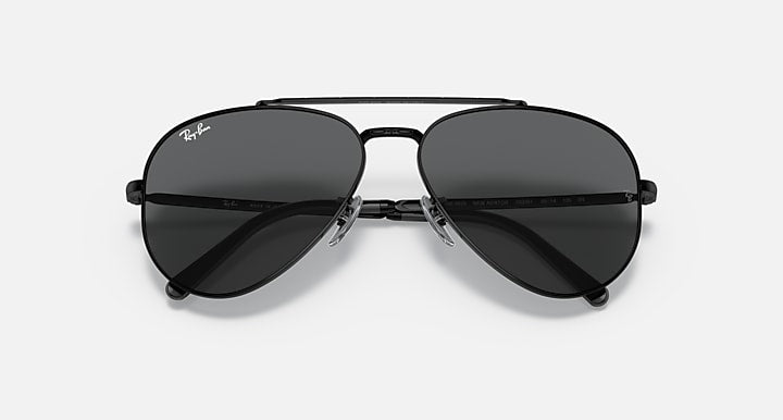 Ray-Ban NEW AVIATOR Black with Dark Grey Solid Color lenses - Closed Front