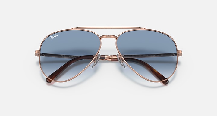 Ray-Ban NEW AVIATOR Rose Gold; Pink Gold with Clear Blue Gradient lenses - Closed Front