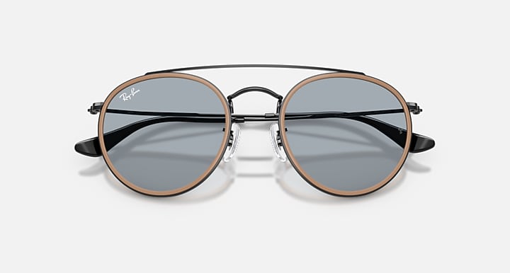 Ray-Ban ROUND DOUBLE BRIDGE Black with Blue Solid Color lenses - Closed Front
