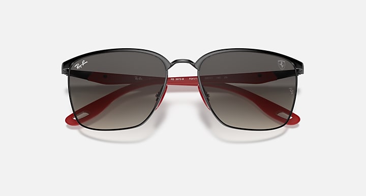 Ray-Ban RB3673M SCUDERIA FERRARI COLLECTION Black; Red with Grey Gradient Gradient lenses - Closed Front