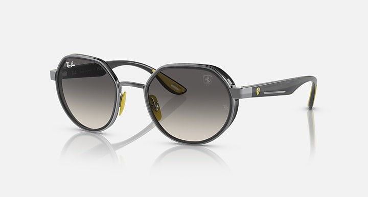 Ray-Ban RB3703M SCUDERIA FERRARI COLLECTION Gunmetal; Grey with Grey Gradient Gradient lenses - Quarter
