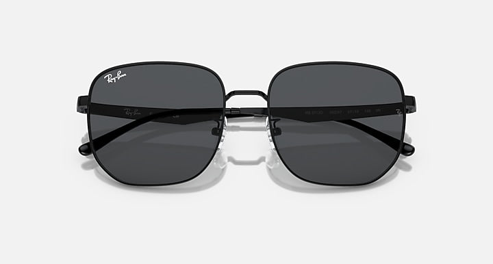 Ray-Ban RB3713D Black with Dark Grey Solid Color lenses - Closed Front