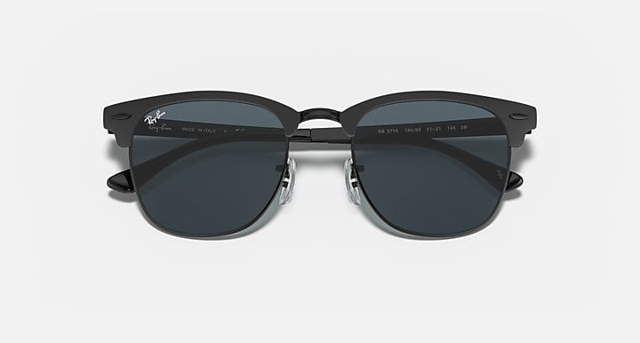 Ray-Ban CLUBMASTER METAL Black with Blue Solid Color lenses - Closed Front