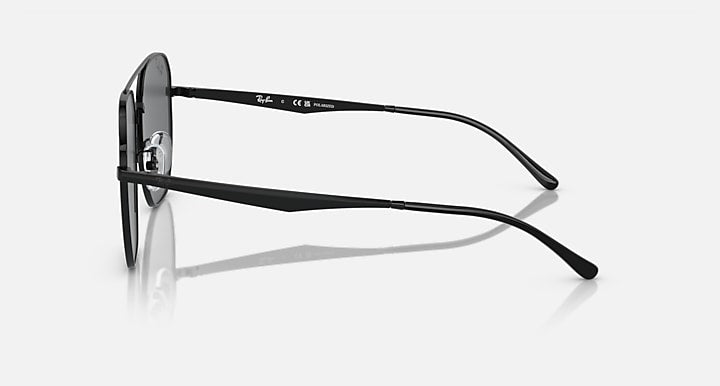Ray-Ban RB3724D Black with Dark Grey Polarized Solid Color lenses - Lateral
