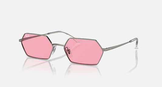 Ray-Ban YEVI BIO-BASED Gunmetal with Pink Solid Color lenses - Quarter