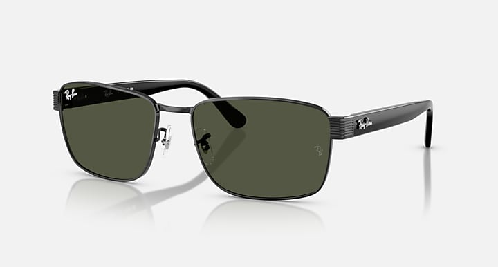 Ray-Ban RB3750 Black with G-15 Green Solid Color lenses - Quarter