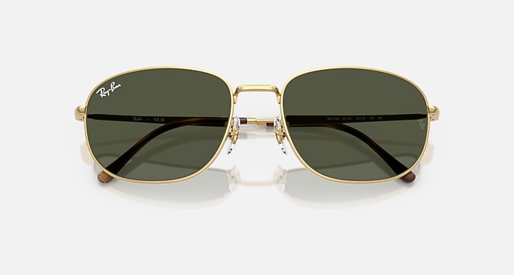 Ray-Ban RB3754 Arista Gold with Green Solid Color lenses - Closed Front