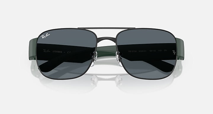 Ray-Ban RB3756 Black; Sand Black with Green Solid Color lenses - Closed Front