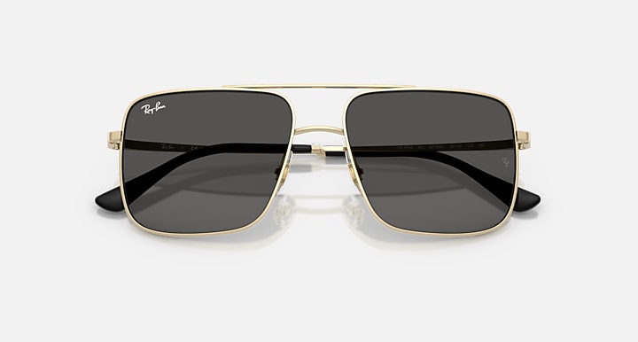 Ray-Ban ARI BIO-BASED Pale Gold with Dark Grey Solid Color lenses - Closed Front