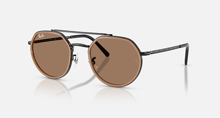 Ray-Ban RB3765 Black with Brown Solid Color lenses - Quarter