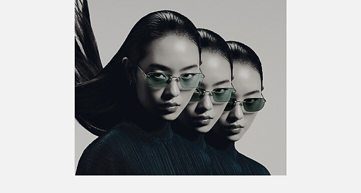 Ray-Ban RB3768 TRANSITIONS ® COLOR TOUCH ™ LENSES Silver with Emerald Transitions® lenses - On model