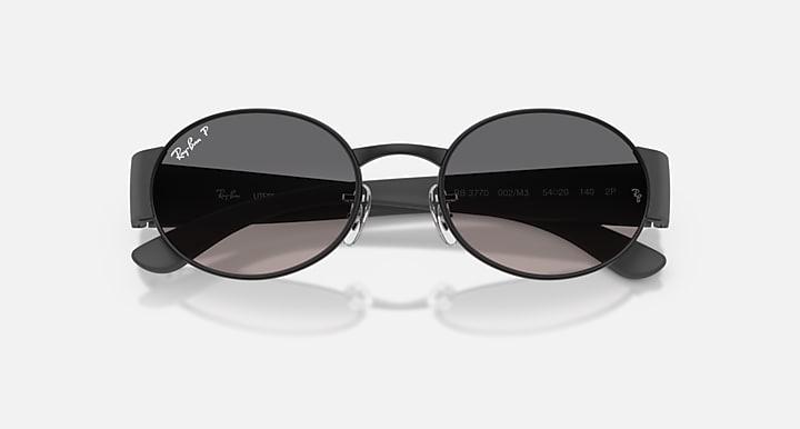 Ray-Ban RB3770 Black; Sand Grey with Grey Gradient Polarized Gradient lenses - Closed Front