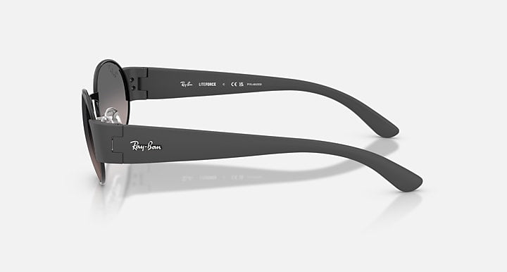 Ray-Ban RB3770 Black; Sand Grey with Grey Gradient Polarized Gradient lenses - Lateral
