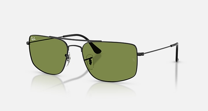 Ray-Ban EXPLORER III Black with Green Solid Color lenses - Quarter