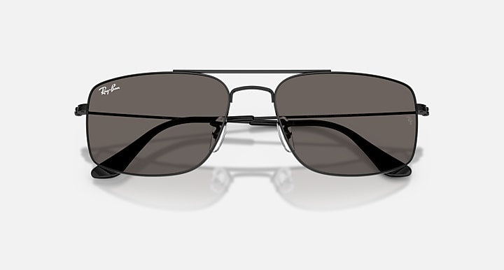 Ray-Ban EXPLORER III Black with Dark Grey Solid Color lenses - Closed Front
