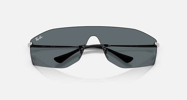 Ray-Ban ALIX BIO-BASED Silver with Grey Solid Color lenses - Closed Front