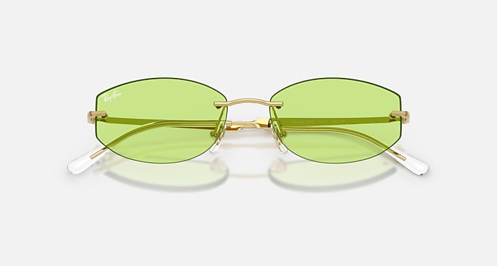 Ray-Ban RB3792 Arista with Light Green Solid Color lenses - Closed Front