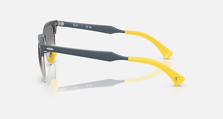 Ray-Ban RB3807M SCUDERIA FERRARI COLLECTION Brushed Blue On Silver; Brushed Blue with Clear Gradient Grey Gradient lenses - Lateral