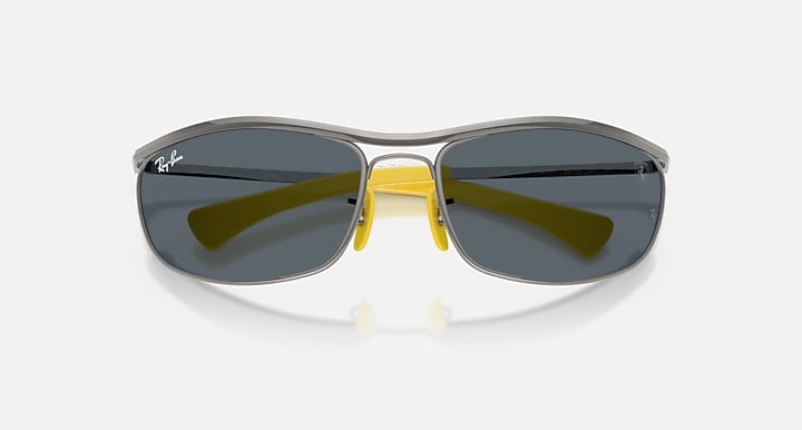 Ray-Ban RB3819M SCUDERIA FERRARI COLLECTION Gunmetal with Blue Photochromic lenses - Closed Front