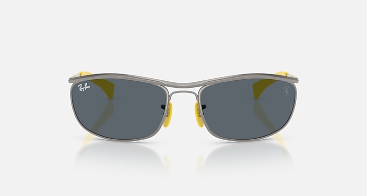 Ray-Ban RB3819M SCUDERIA FERRARI COLLECTION Gunmetal with Blue Photochromic lenses - Front