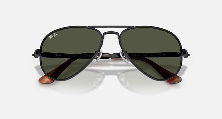 Ray-Ban AVIATOR MAX Black with Green Solid Color lenses - Closed Front