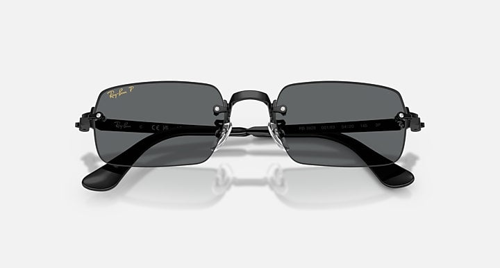 Ray-Ban RB3928 BY A$AP ROCKY Black with Dark Grey Polarized Solid Color lenses - Closed Front