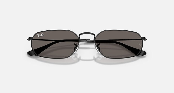 Ray-Ban RB3947 Black with Dark Grey Solid Color lenses - Closed Front