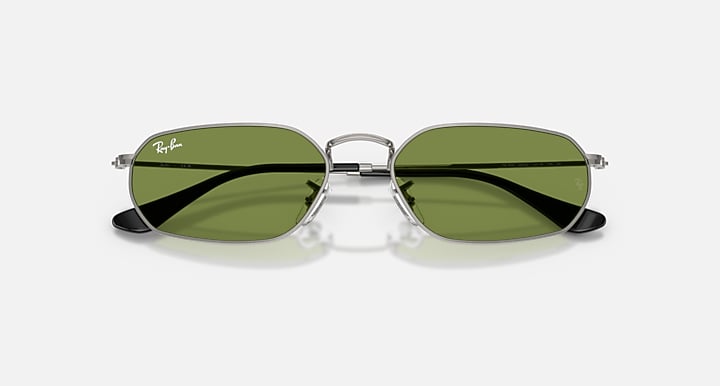 Ray-Ban RB3947 Gunmetal with Green Solid Color lenses - Closed Front