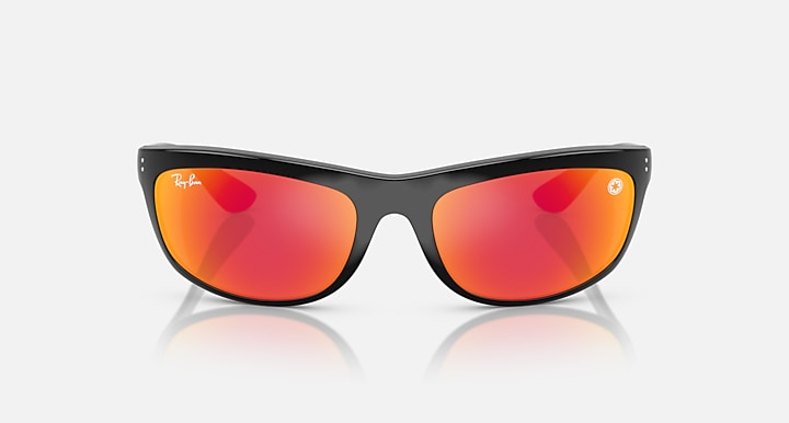 Ray-Ban RAY-BAN STAR WARS™ – DARTH VADER BALORAMA Black with Yellow Mirror Red Solid Color - Mirror lenses - Front