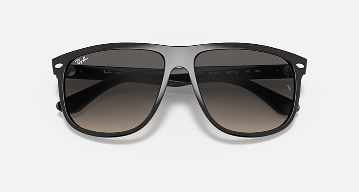 Ray-Ban BOYFRIEND Black with Solid Color Gradient lenses - Closed Front