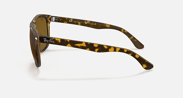 Ray-Ban BOYFRIEND Light Havana with Brown Polarized Solid Color lenses - Lateral