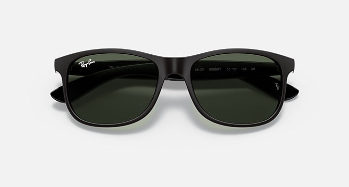 Ray-Ban ANDY Black with Green Solid Color lenses - Closed Front
