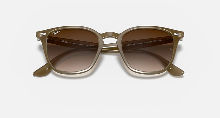 Ray-Ban RB4258 Beige; Light Brown with Brown Gradient Gradient lenses - Closed Front