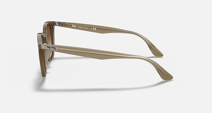 Ray-Ban RB4258 Beige; Light Brown with Brown Gradient Gradient lenses - Lateral