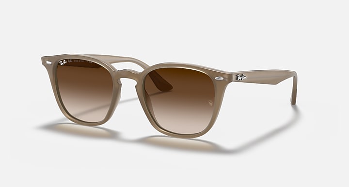 Ray-Ban RB4258 Beige; Light Brown with Brown Gradient Gradient lenses - Quarter