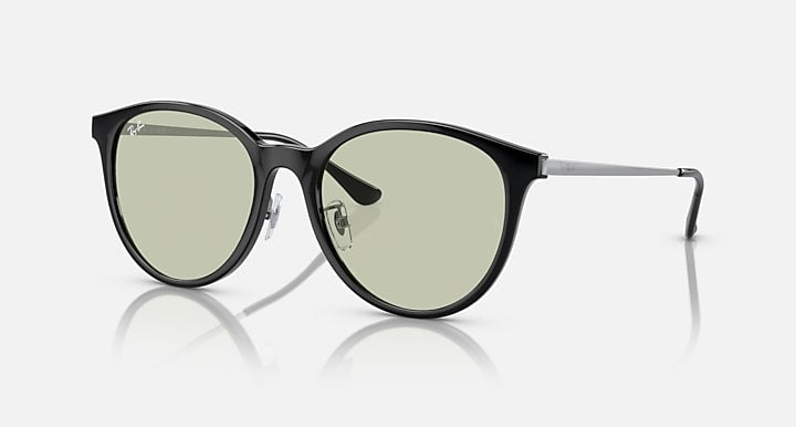 Ray-Ban RB4334D Black with Green Solid Color lenses - Quarter