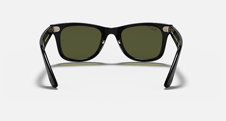 Ray-Ban WAYFARER EASE Black with G-15 Green Polarized Solid Color lenses - Back