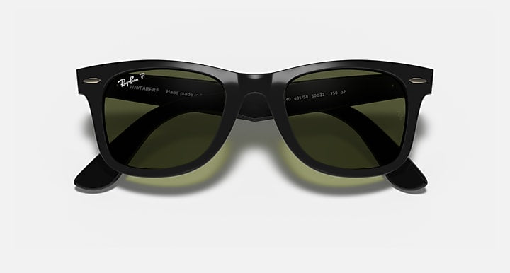 Ray-Ban WAYFARER EASE Black with G-15 Green Polarized Solid Color lenses - Closed Front