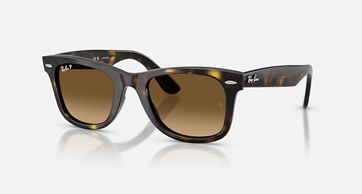 Ray-Ban WAYFARER EASE Havana with Polarized Brown Gradient Gradient lenses - Quarter