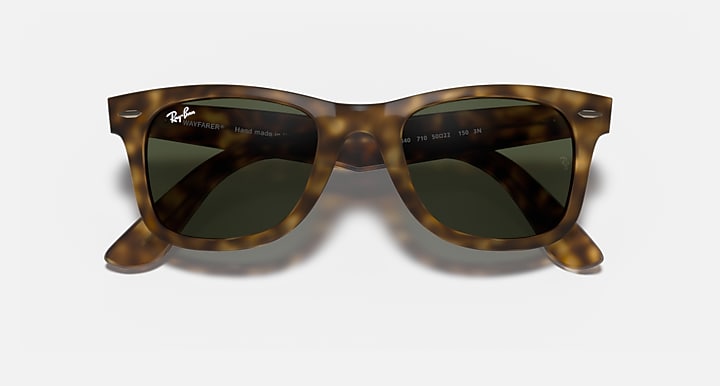 Ray-Ban WAYFARER EASE Light Havana with G-15 Green Solid Color lenses - Closed Front