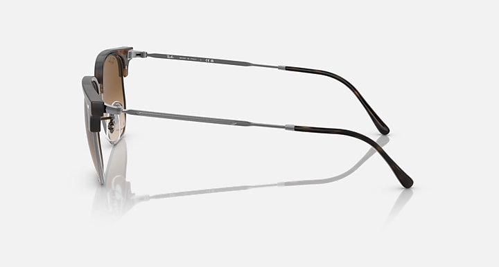 Ray-Ban NEW CLUBMASTER Havana; Gunmetal with Brown Gradient lenses - Lateral