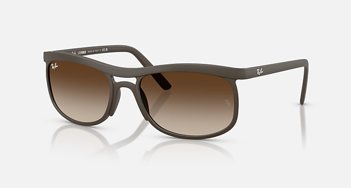 Ray-Ban RB4452 LITEFORCE Sand Brown with Gradient Brown Gradient lenses - Quarter
